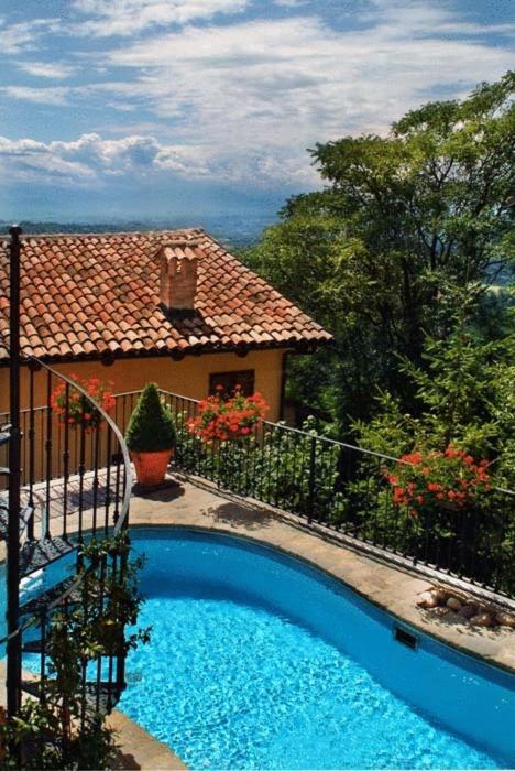 Dimora I Manichei Hotel Monforte D'Alba Ngoại thất bức ảnh