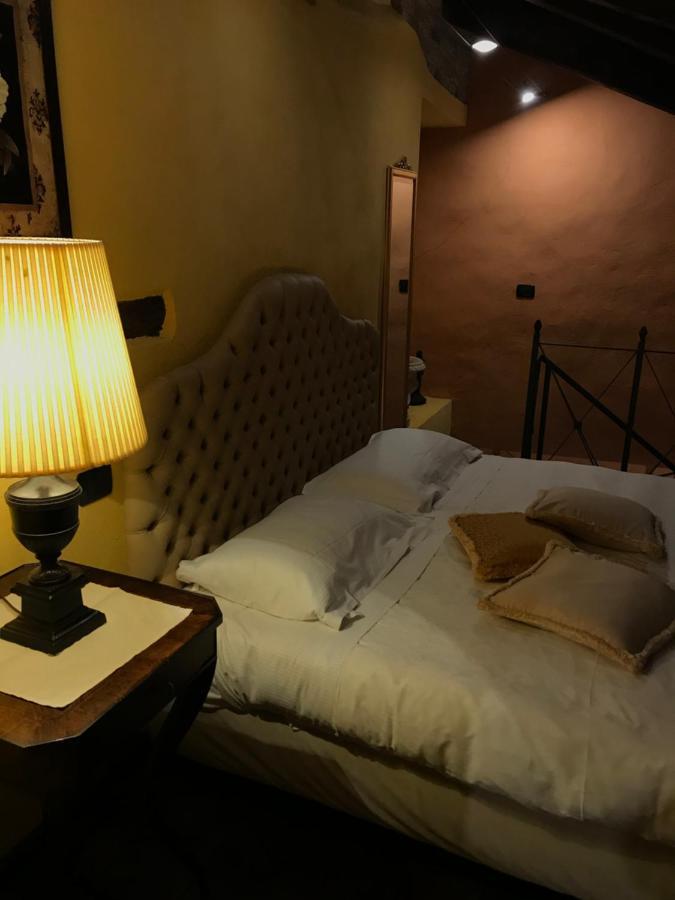 Dimora I Manichei Hotel Monforte D'Alba Ngoại thất bức ảnh