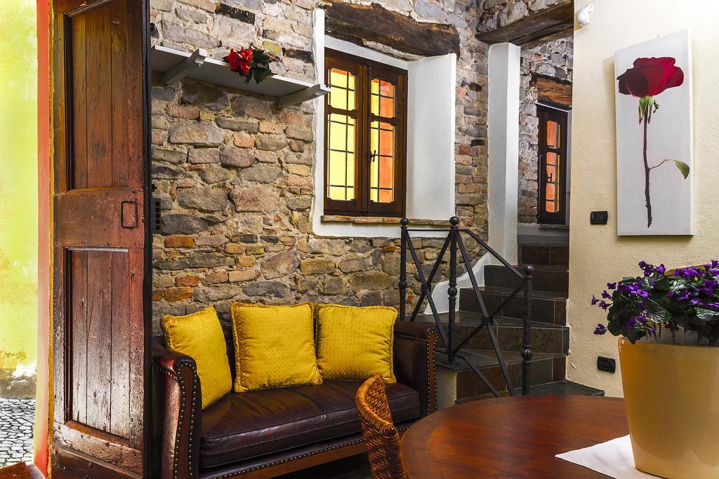 Dimora I Manichei Hotel Monforte D'Alba Ngoại thất bức ảnh
