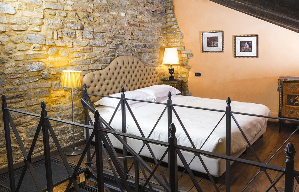 Dimora I Manichei Hotel Monforte D'Alba Ngoại thất bức ảnh