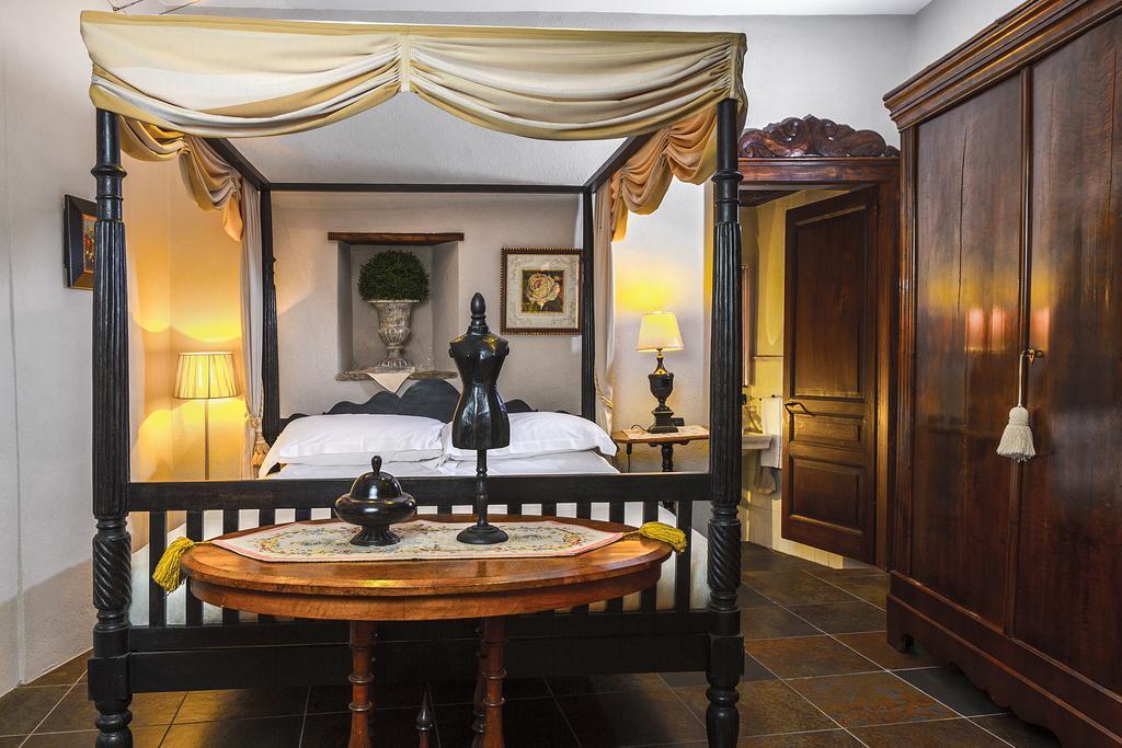 Dimora I Manichei Hotel Monforte D'Alba Ngoại thất bức ảnh